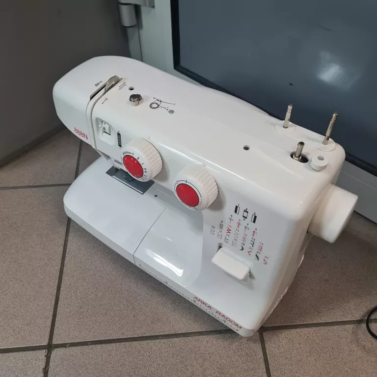 MASZYNA DO SZYCIA ARKA RADOM 888N + AKCESORIA