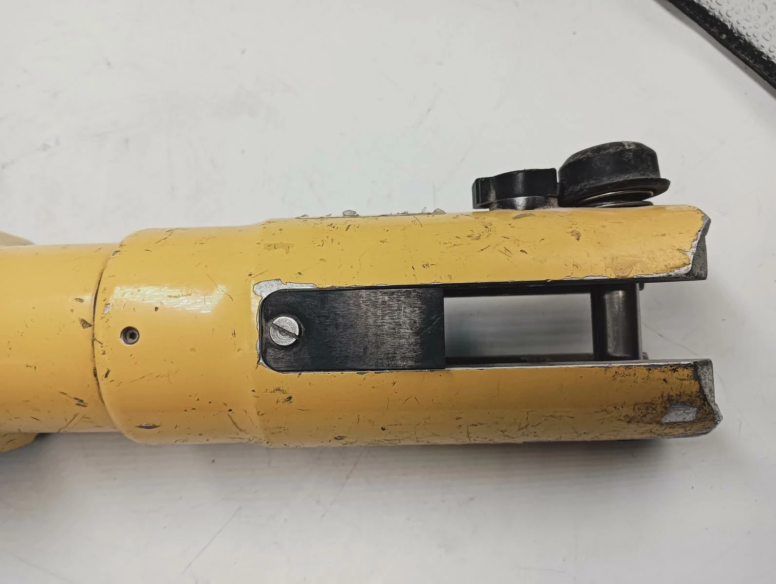 zaciskarka-rems-power-press-572100-szczeki-walizka-11-listopada-42-chorzow