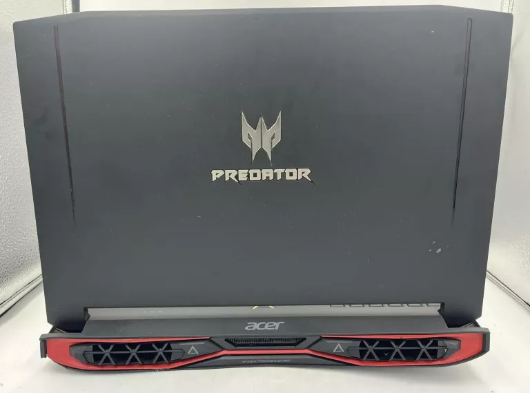 LAPTOP ACER PREDATOR 15