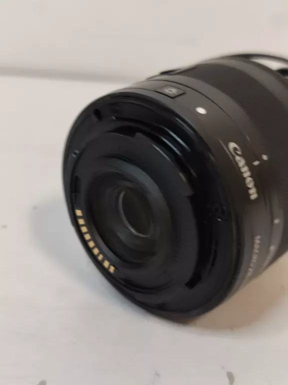 CANON EF-M 28MM F/3.5 MACRO IS STM