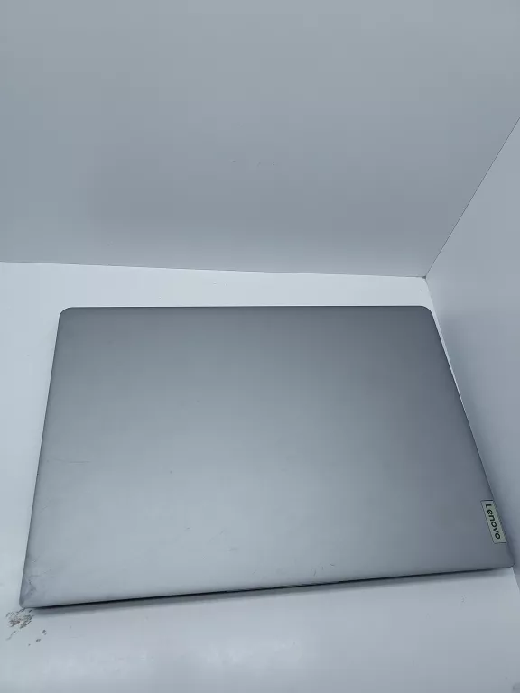 LAPTOP LENOVO 82 H9