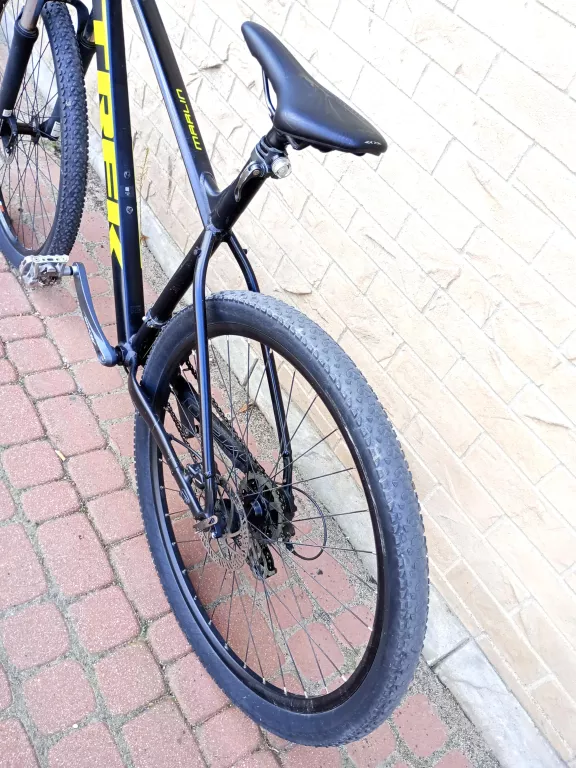 ROWER TREK MARLIN 6 CZARNY 29"