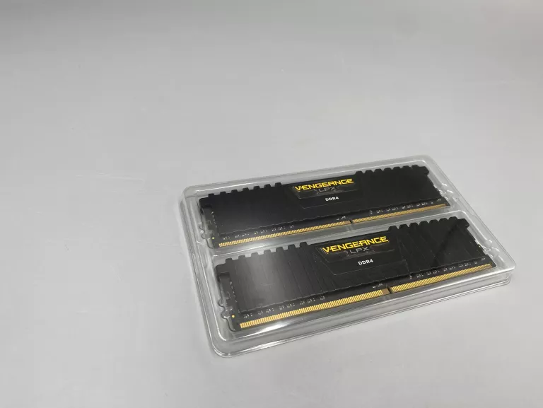 PAMIĘĆ RAM CORSAIR VENGEANCE LPX DDR4 8GB 3000MHZ CL16 CMK8GX4M2C3000C16 G
