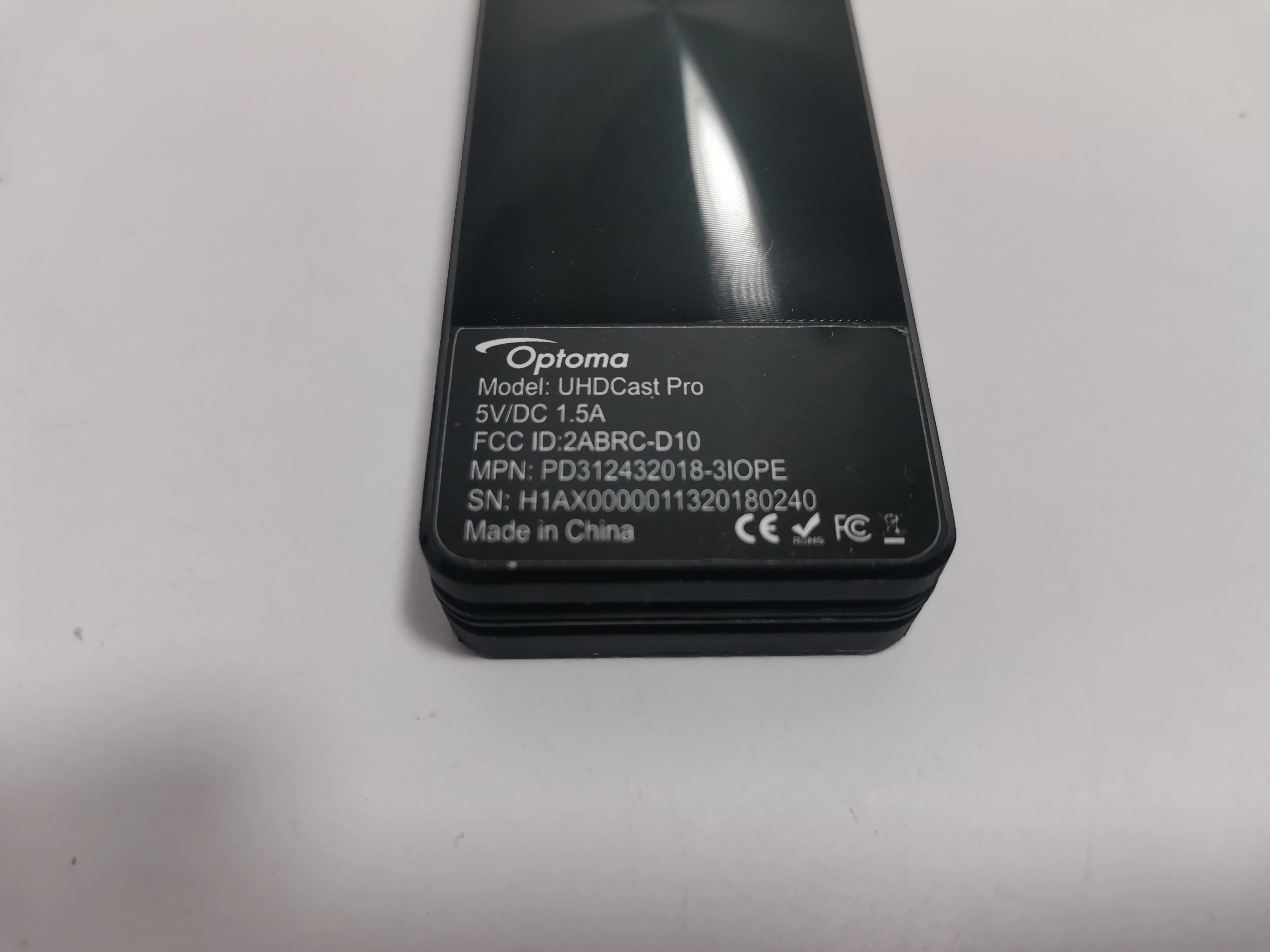 modul-bezprzewodowy-optoma-uhdcast-pro-4k-uhd-stan-uzywany