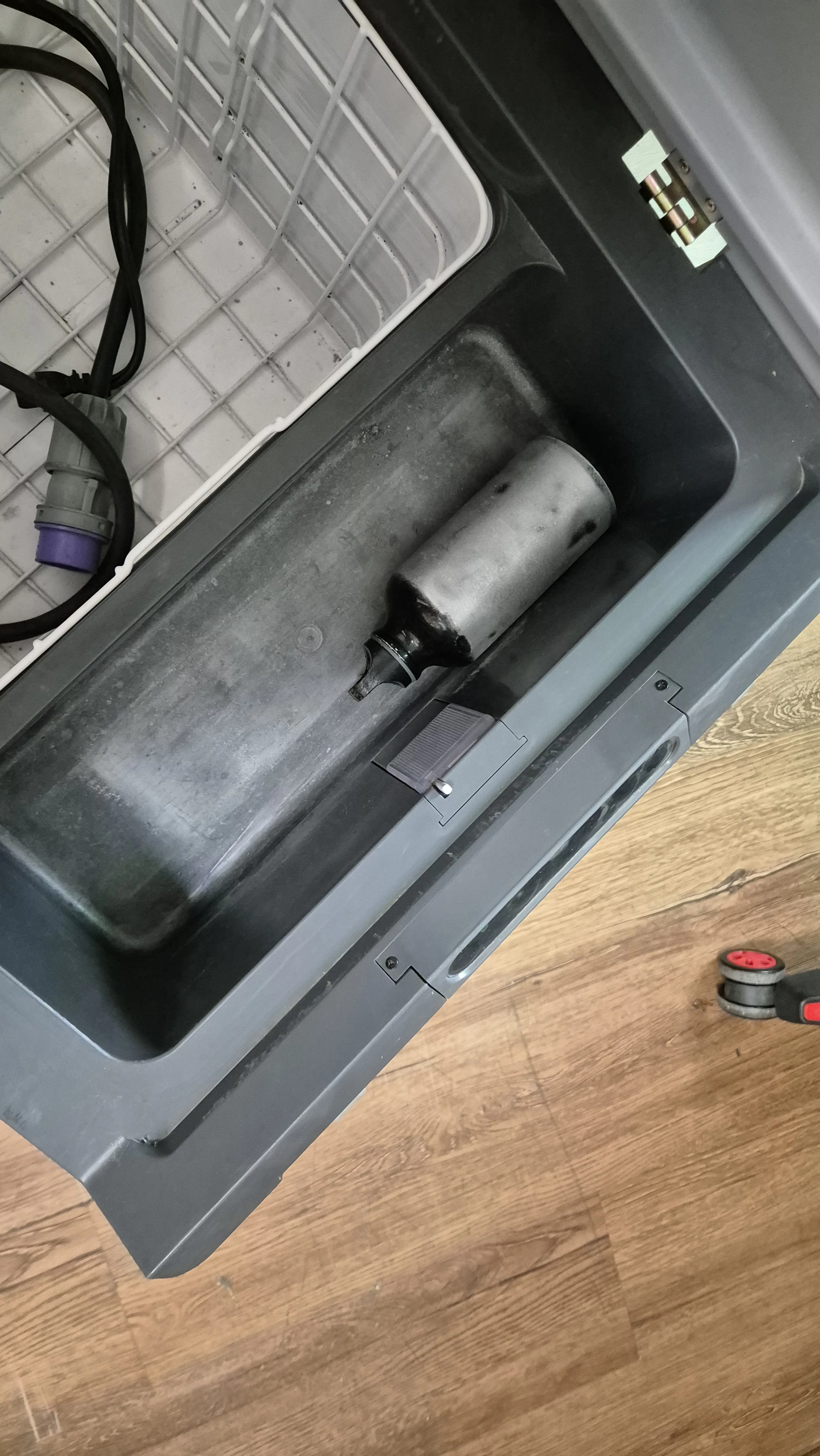 lodowka-turystyczna-waeco-cf80-kod-producenta-do9105303248