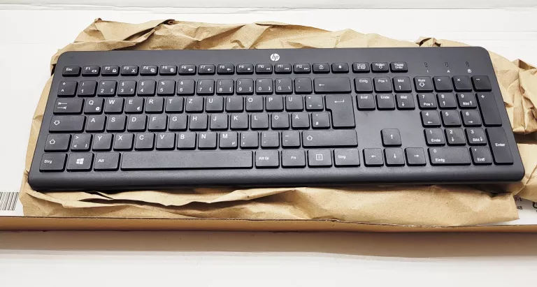 KLAWIATURA BEZPRZEWODOWA HP 230 - CZARNA 3L1E7AA