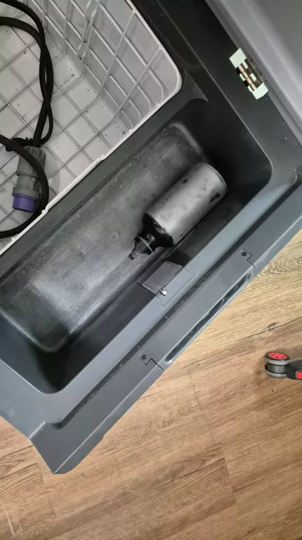 lodowka-turystyczna-waeco-cf80-kod-producenta-do9105303248