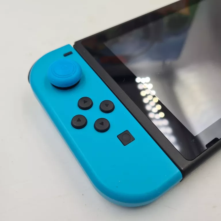 KONSOLA NINTENDO SWITCH + RING FIT ADVENTURES + GRA