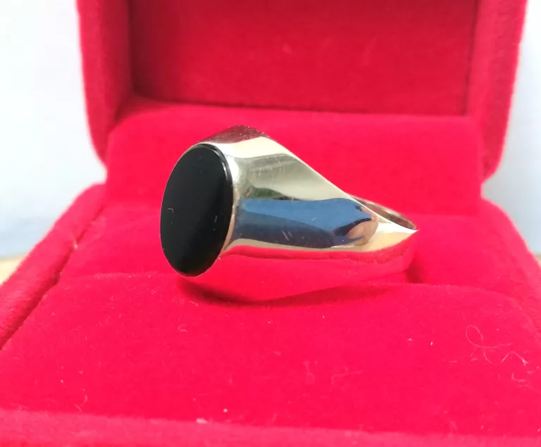 zloty-sygnet-warmet-z-czarnym-oczkiem-465gr-585-r25-rozmiarsrednica-wew-mm-372-25