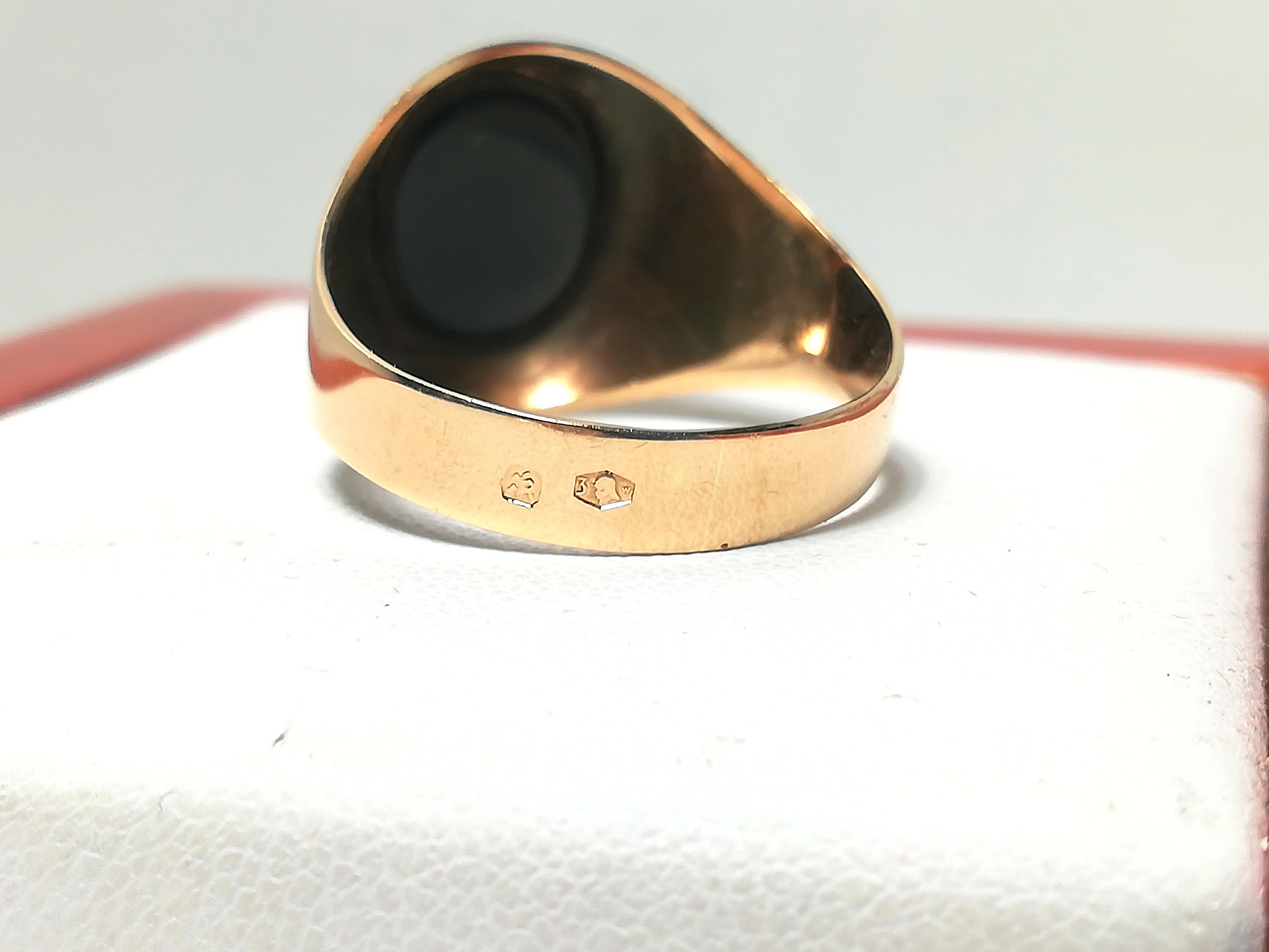 zloty-sygnet-warmet-z-czarnym-oczkiem-465gr-585-r25-material-15835-2