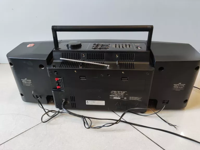 RADIOMAGNETOFON JVC PC-V88  + KASETY