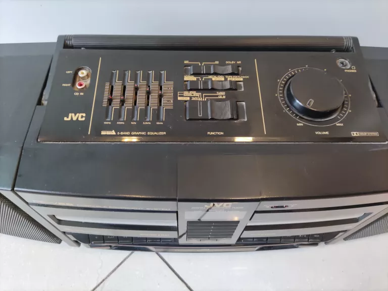 RADIOMAGNETOFON JVC PC-V88  + KASETY