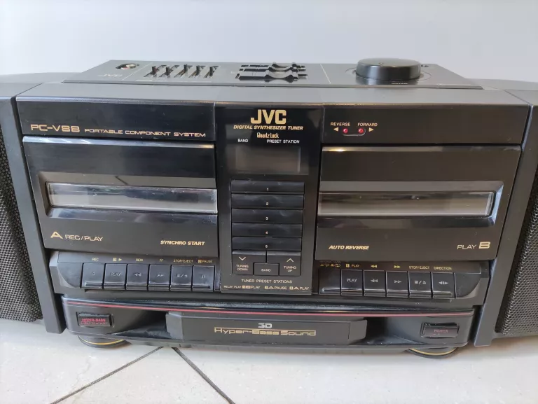 RADIOMAGNETOFON JVC PC-V88  + KASETY