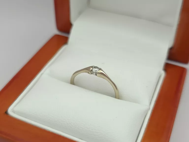 PIERŚCIONEK Z BIAŁEGO ZŁOTA Z DIAMENTEM 0,09 CT - 585 14K R.11 1,26G