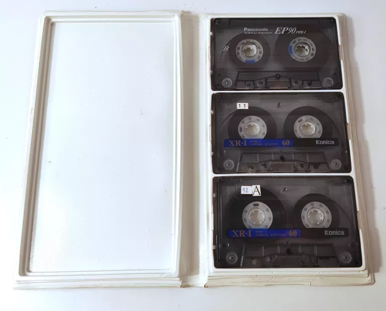 RADIOMAGNETOFON JVC PC-V88  + KASETY