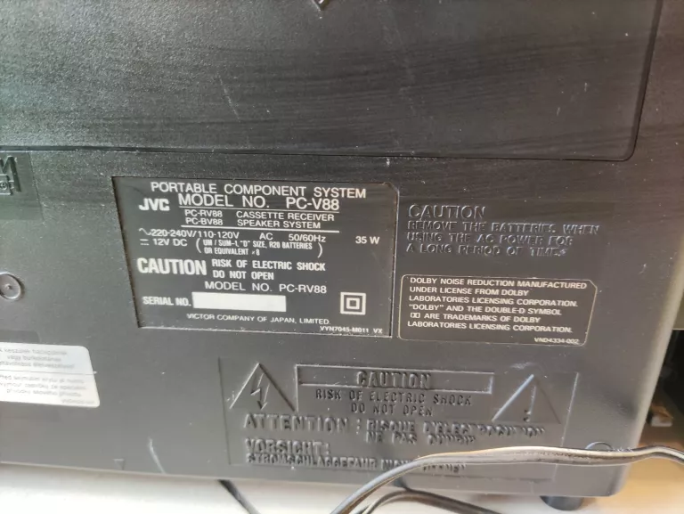RADIOMAGNETOFON JVC PC-V88  + KASETY