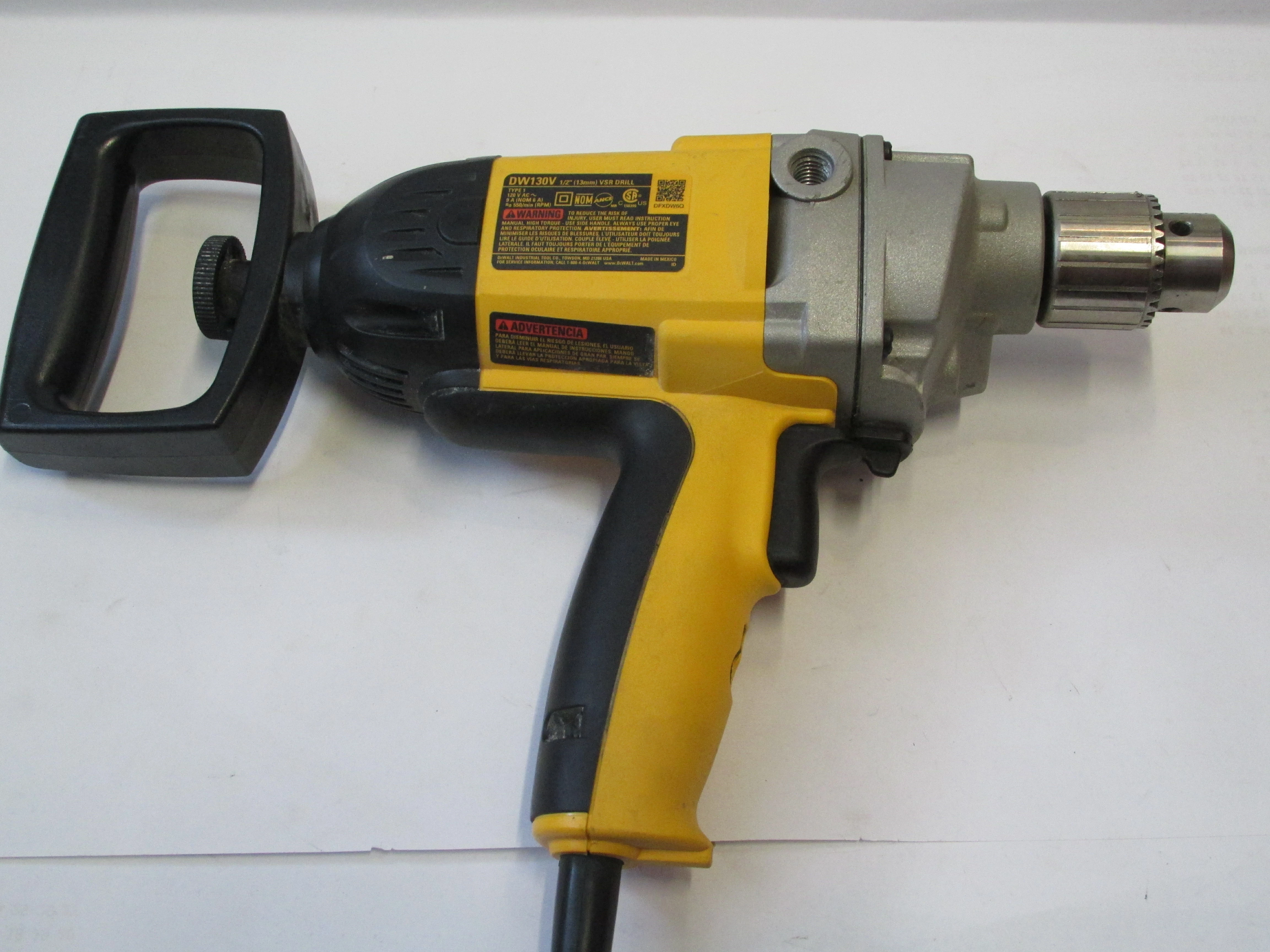 mieszarka-dewalt-dw130v-mocowanie-mieszadla-204465-221165