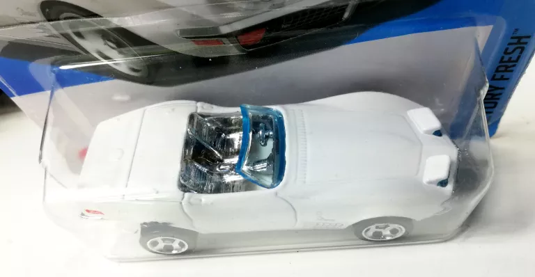 SAMOCHODZIKI HOT WHEELS MIX POWYSTAWOWE