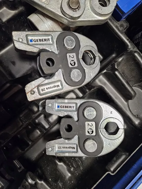 ZACISKARKA GEBERIT ACO 203 PLUS
