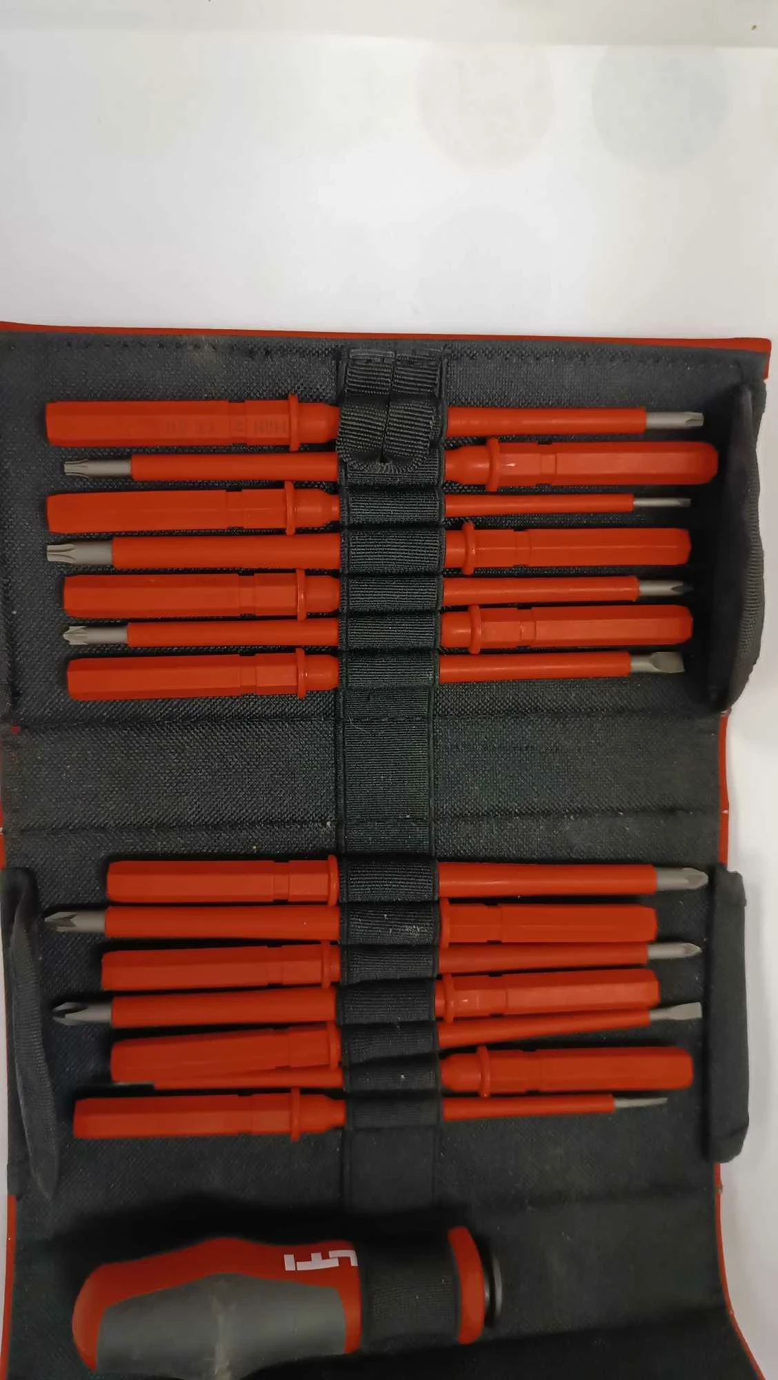 zestaw-wkretakow-hilti-16-el-komplet-rodzaj-zestaw