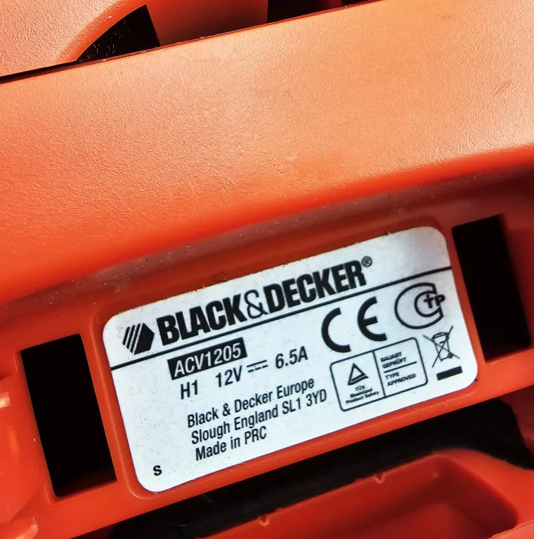 odkurzacz-samochodowy-blackdecker-acv-1205-akcesoria-torba-producent-inny