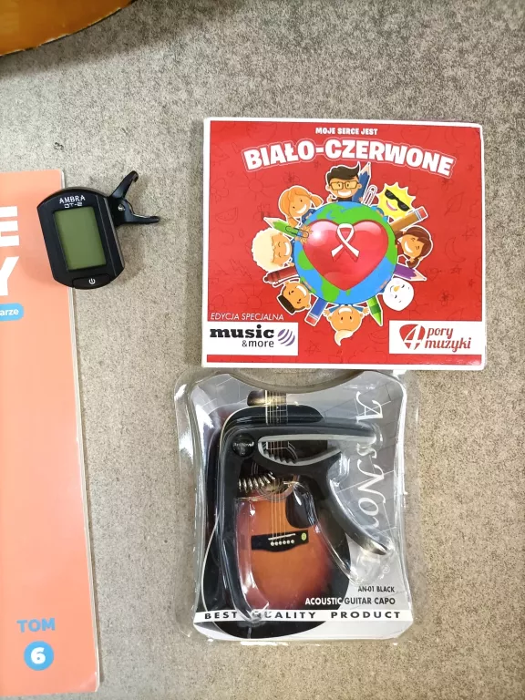GITARA STAGG C536 + STROIK + KSIĄŻKI + POKROWIEC + KAPODASTER