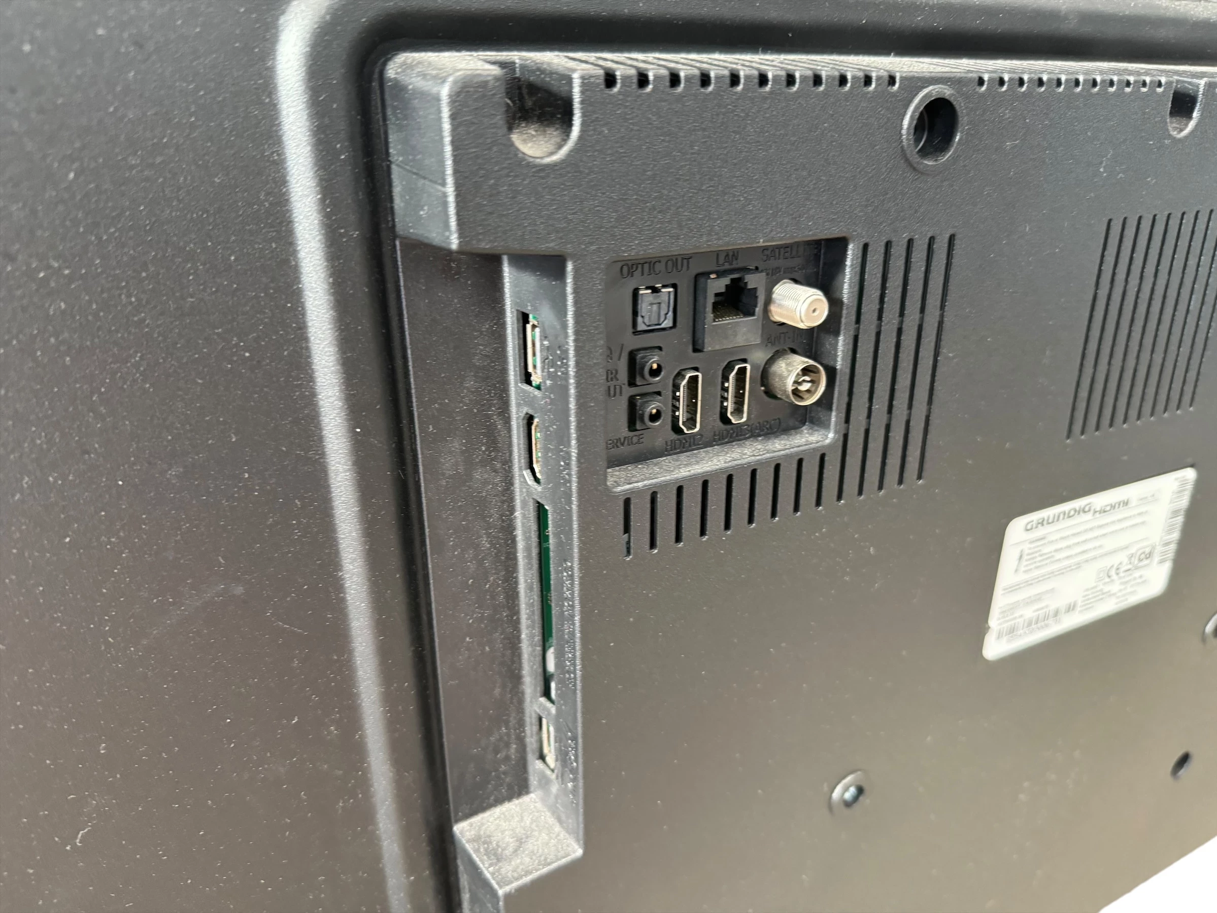 grundig-55-klx-23-telewizor-smart-tv-android-4k-uhd-hjdr10-55-cali-led-stan-uzywany