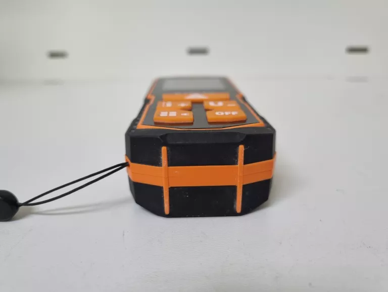 DALMIERZ LASEROWY ZASIĘG 100M IP54 75-206 NEO TOOLS W PUDEŁKU