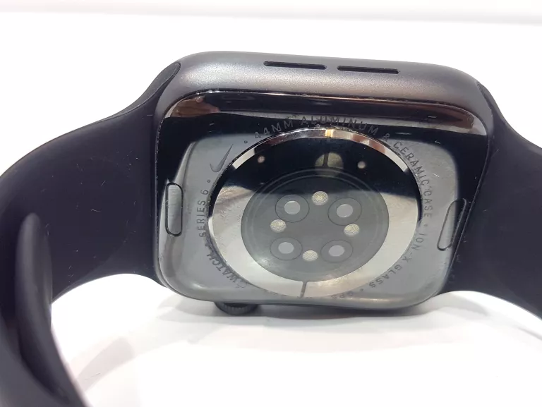 SMARTWATCH APPLE WATCH S6 NIKE 44MM CZARNY