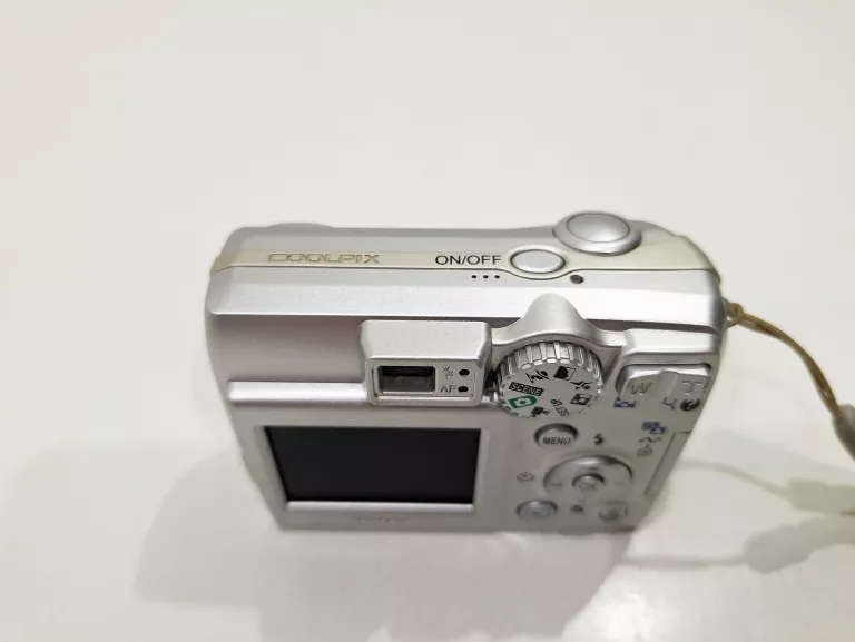 NIKON COOLPIX E4600