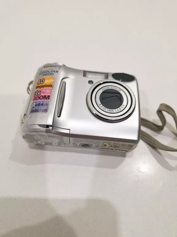 NIKON COOLPIX E4600