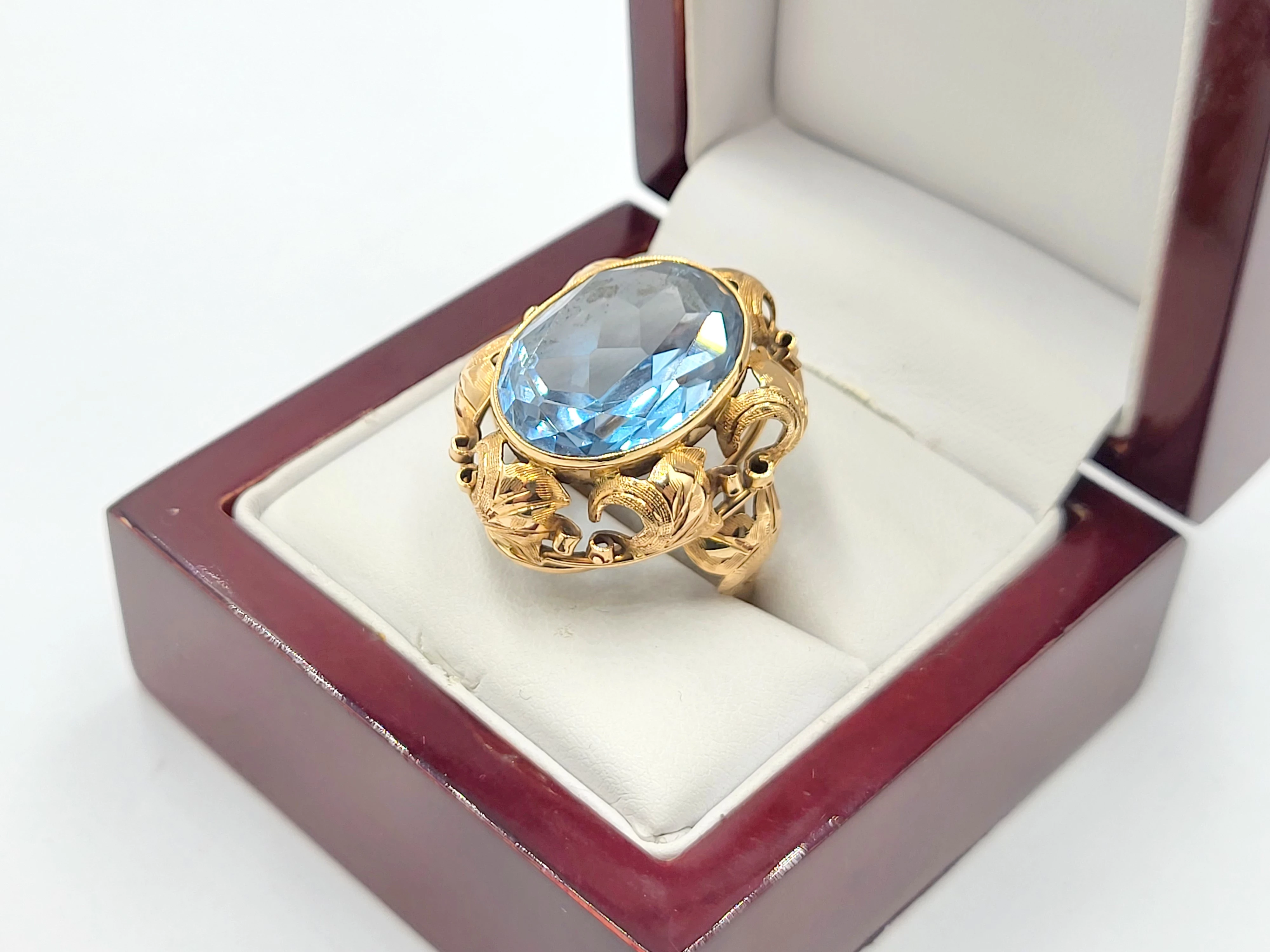 zloty-pierscionek-juwelia-z-blekitnym-oczkiem-585-1170-r21-marka-bez-marki