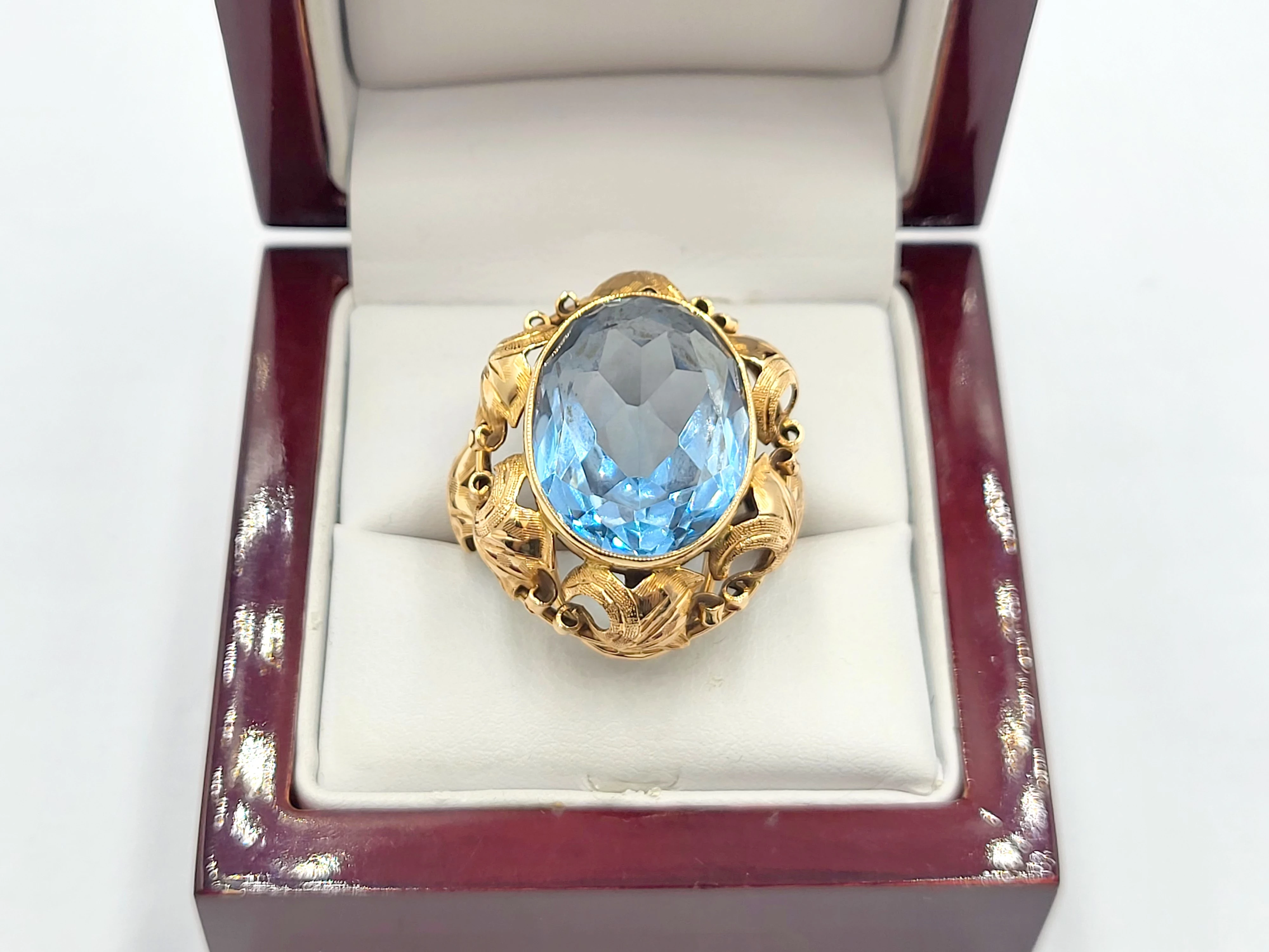 zloty-pierscionek-juwelia-z-blekitnym-oczkiem-585-1170-r21-stan-uzywany