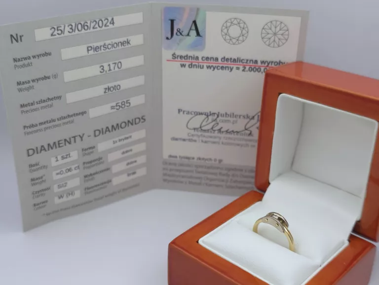 ZŁOTY PIERŚCIONEK Z BRYLANTEM 0,06CT - 585 14K R.9 3,17G