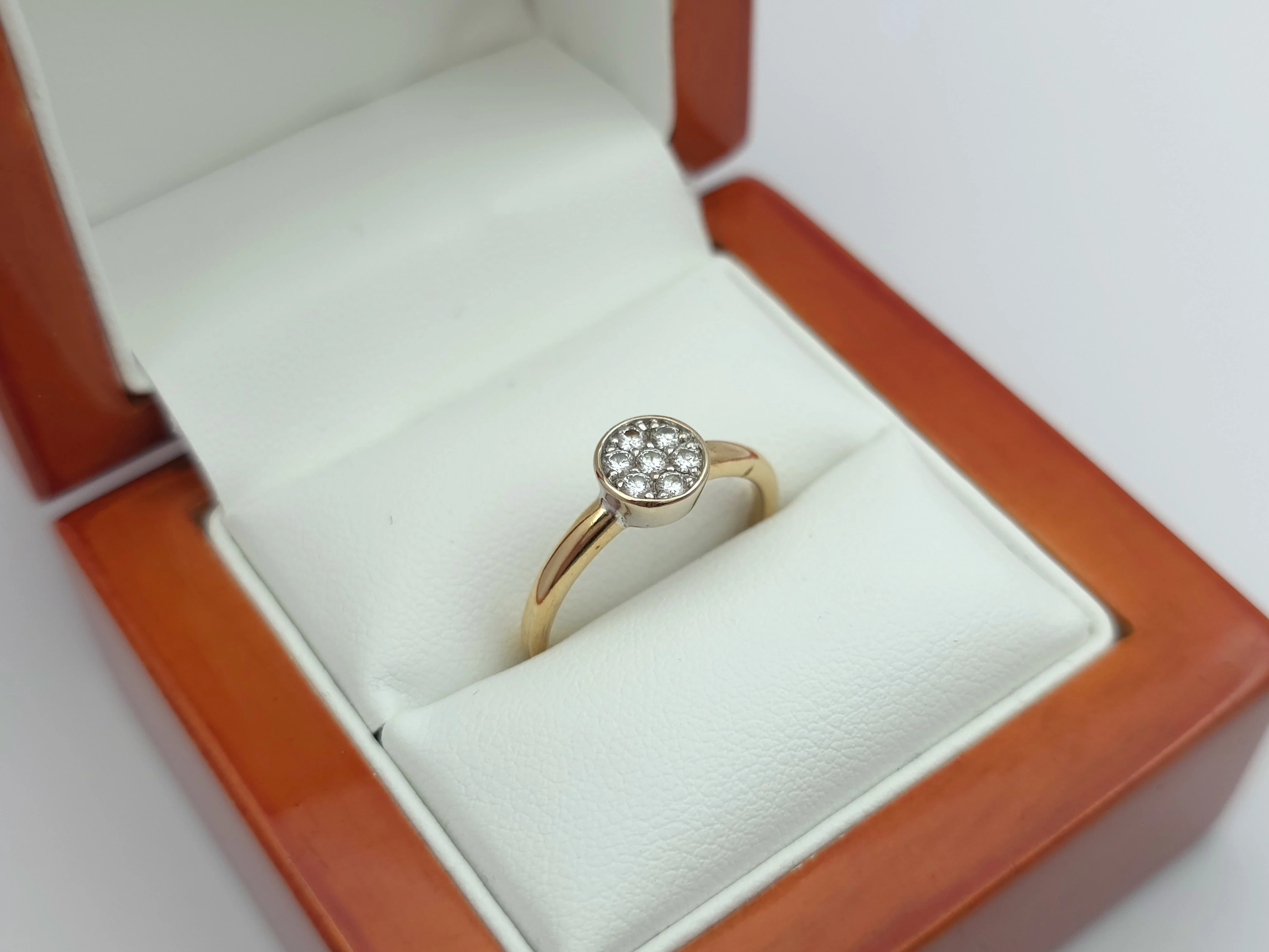 zloty-pierscionek-z-diamentami-018ct-585-14k-r14-260g-marka-248811-1220464