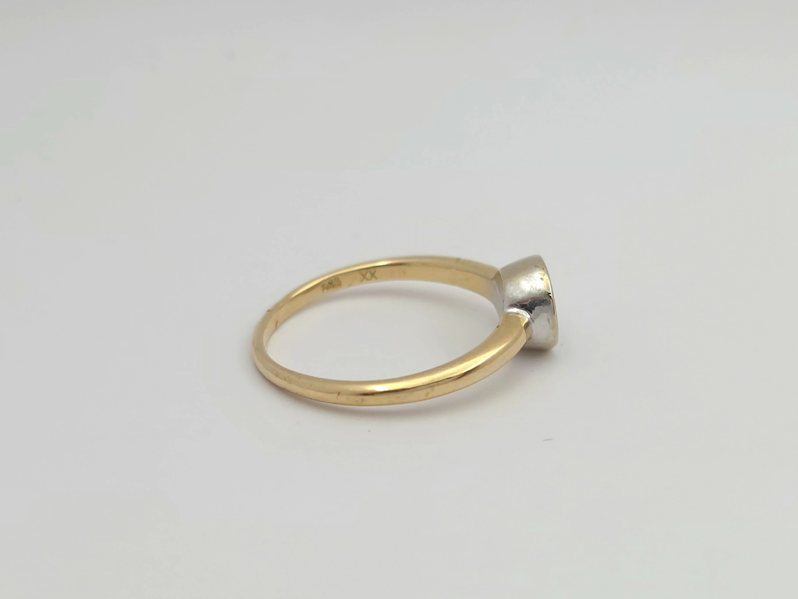 zloty-pierscionek-z-diamentami-018ct-585-14k-r14-260g-rodzaj-wyrob-jubilerski