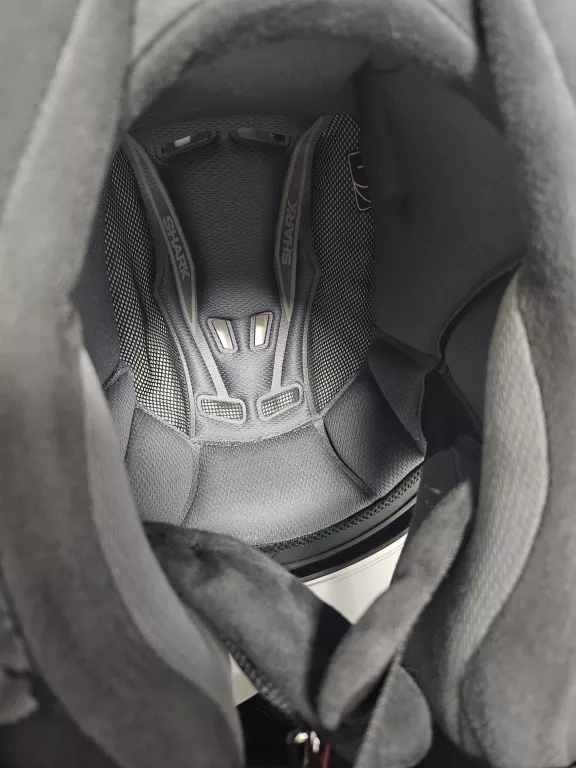 kask-motocyklowy-shark-speed-r-blank-czarny-rozmiar-l-obwod-glowy-57