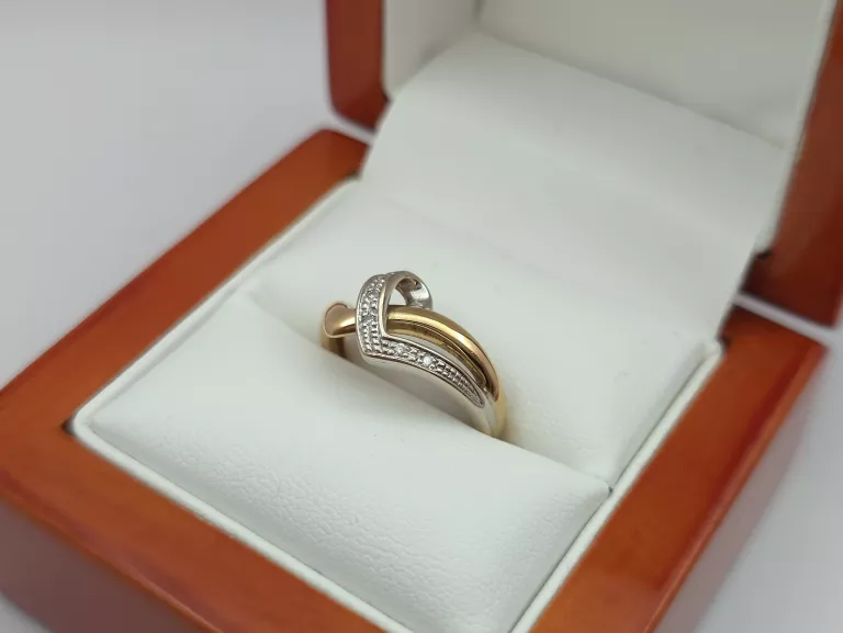 ZŁOTY PIERŚCIONEK Z DIAMENTAMI 0,03CT - 585 14K R,11 2,45G