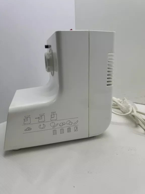 MASZYNKA DO MIELENIA MIĘSA ZELMER ZMM0815W 687.5