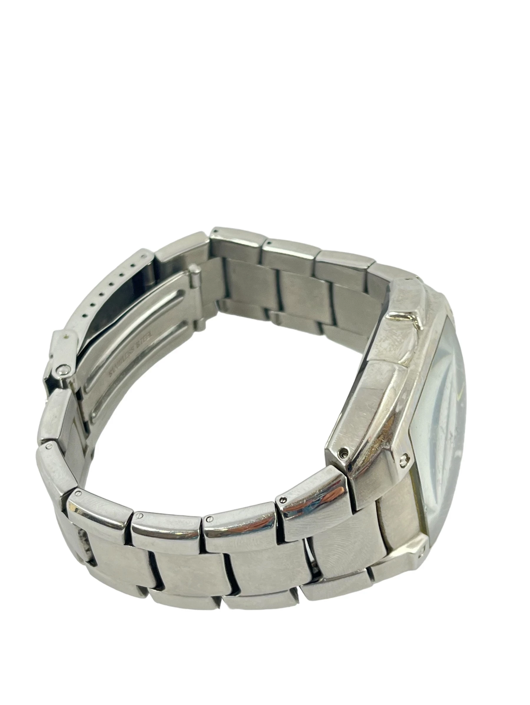 zegarek-lorus-ym92-x096-ksztalt-koperty-okragla