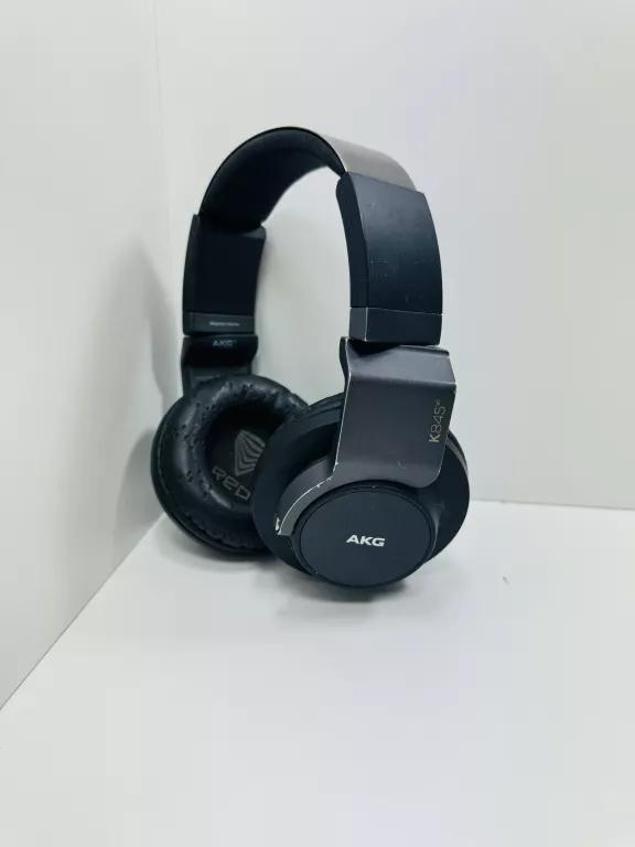 SŁUCHAWKI NAUSZNE AKG K845