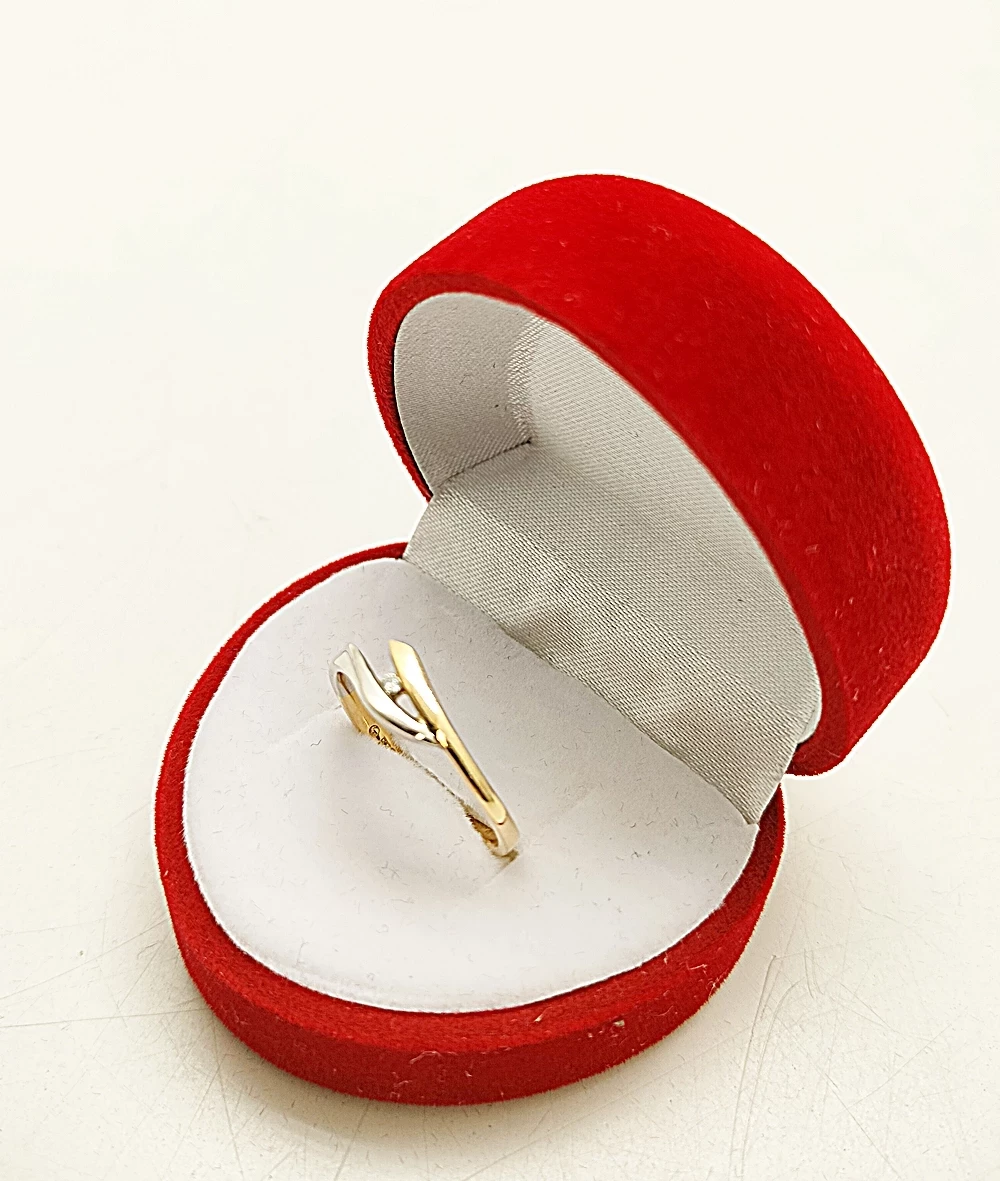 wyjatkowy-zloty-pierscionek-z-brylantem-002ct-rodzaj-2205-2