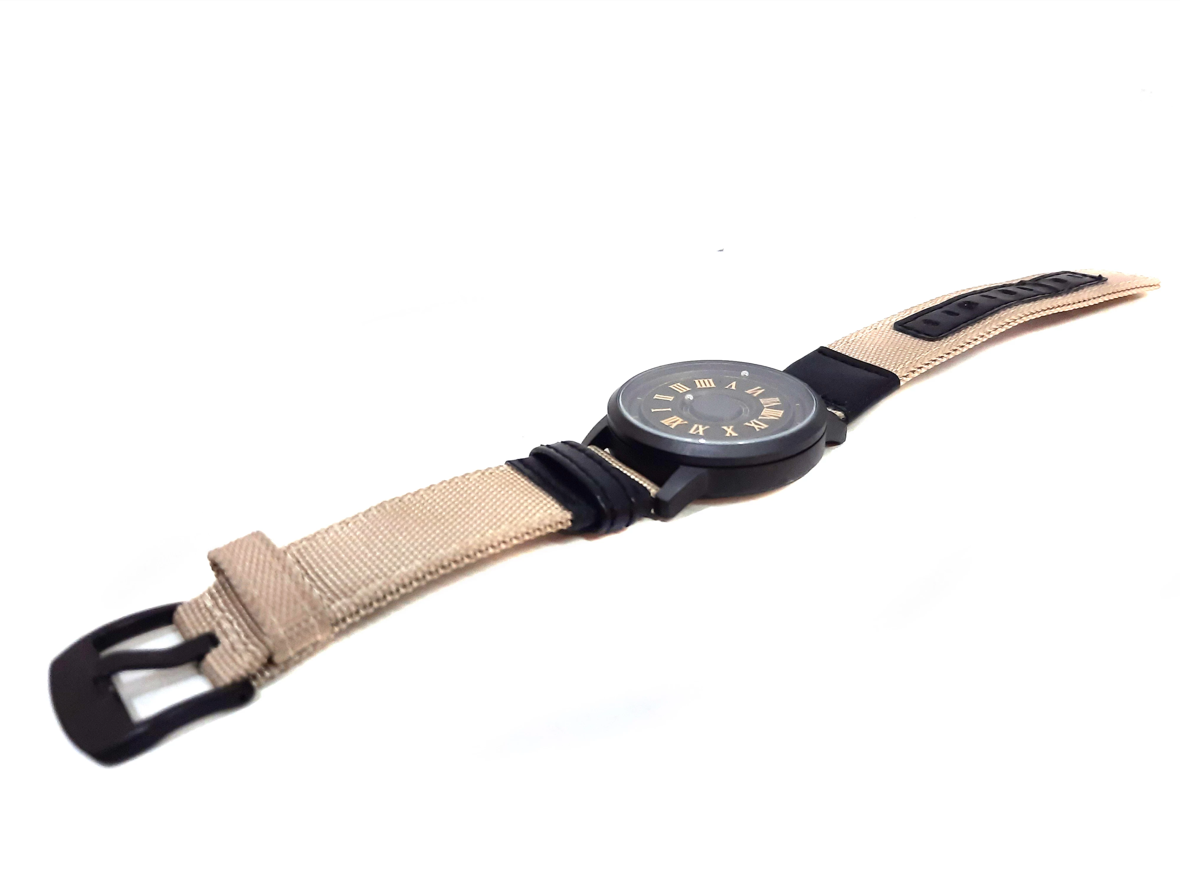 zegarek-eutour-z-kulkami-mechanizm-kwarcowy