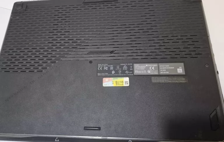ASUS ROG STRIX G731G 17,3" 16/512GB/I5/GTX 1650