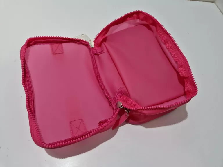 KOSMETYCZKA RÓZOWA KIK