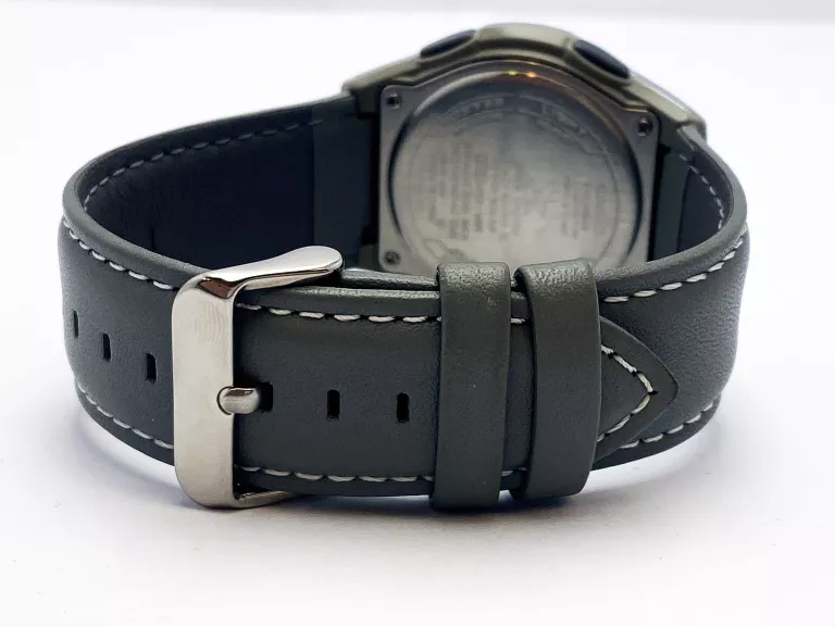 ZEGAREK MĘSKI CASIO WVA-M600 TOUGH SOLAR