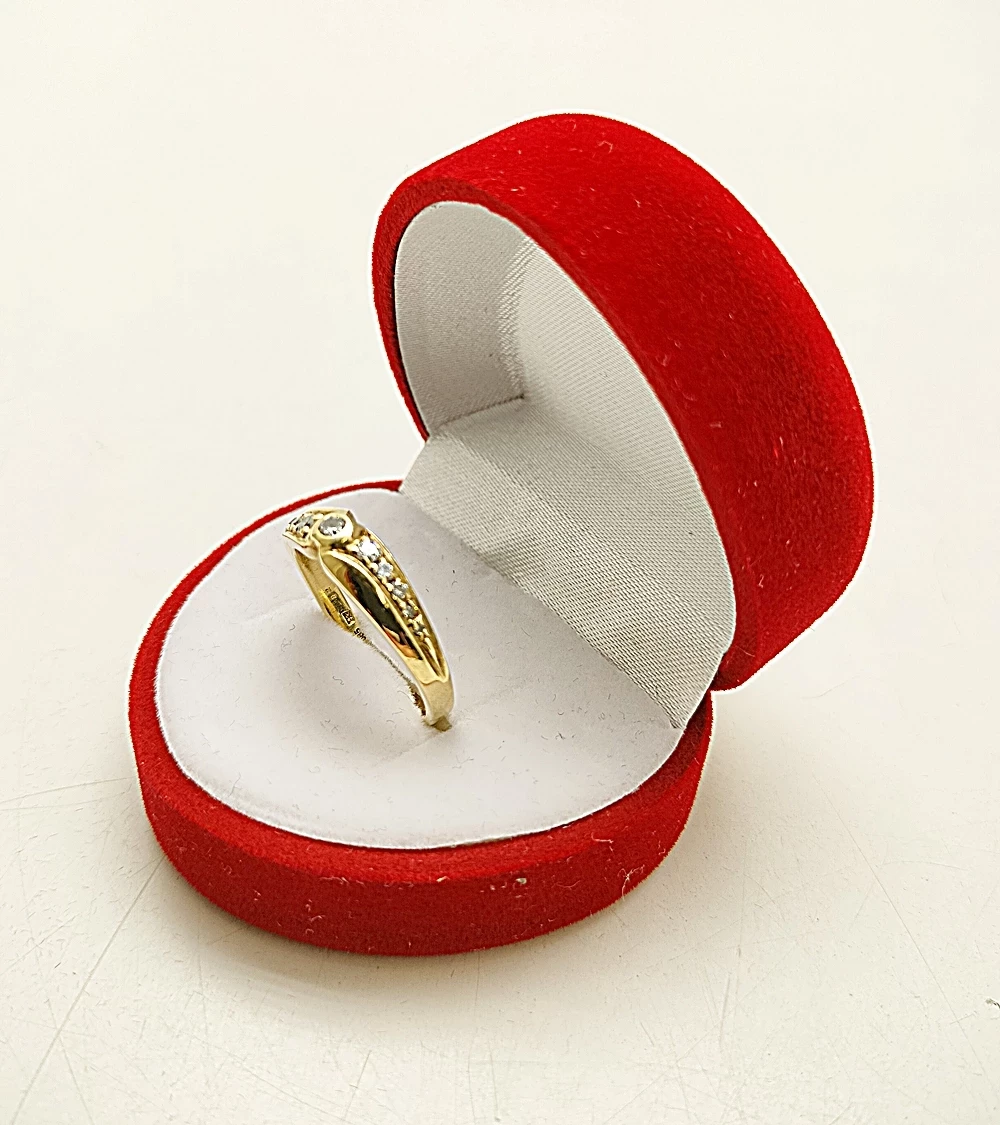 olsniewajacy-zloty-pierscionek-z-brylantem-022ct-rodzaj-2205-2