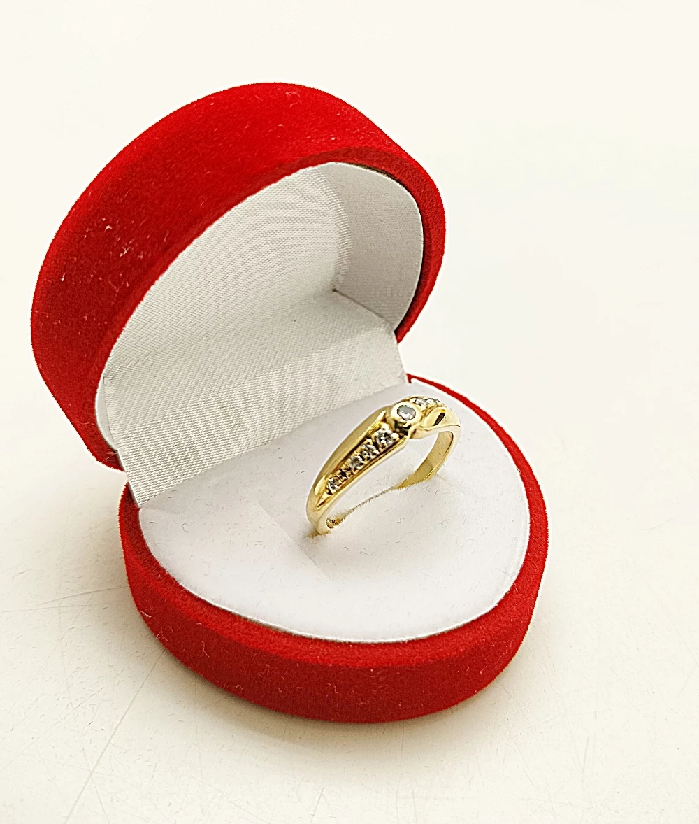 olsniewajacy-zloty-pierscionek-z-brylantem-022ct-marka-226434-1704211