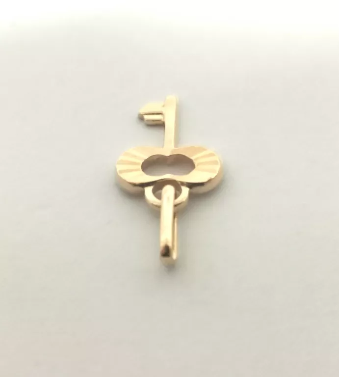 PIĘKNA ZŁOTA ZAWIESZKA  0,87G / 585