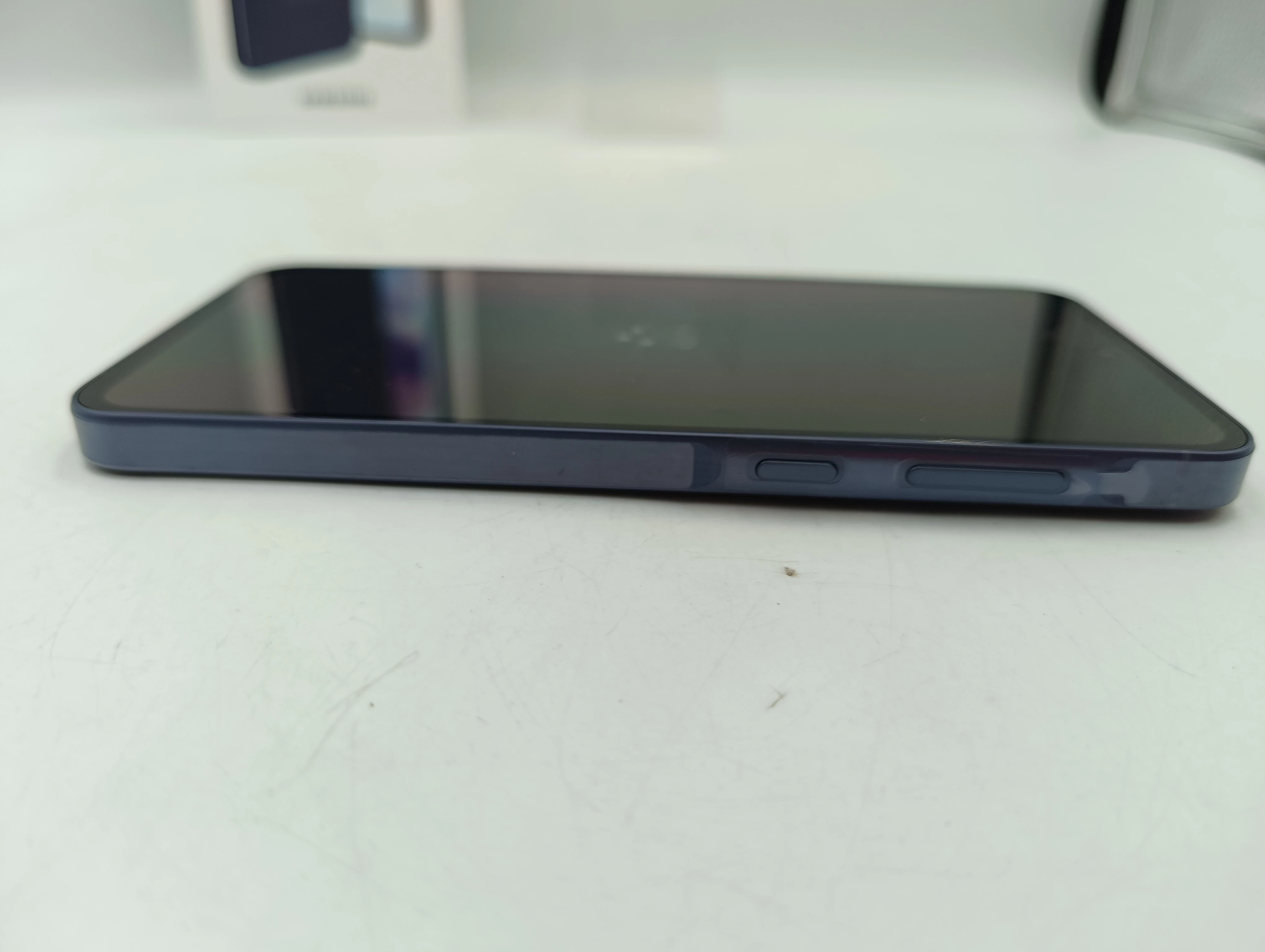 telefon-samsung-galaxy-a55-5g-komplet-opis-kolor-granatowy